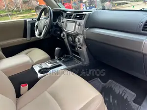 Toyota 4-Runner Limited 4dr 4x2 (4.0L 6cyl 5A) 2016 Red