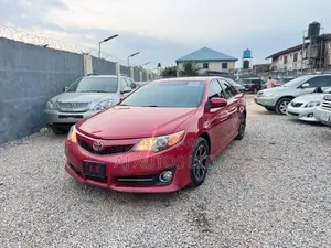 Toyota Camry SE V6 4dr Sedan (3.5L 6cyl 6A) 2012 Red