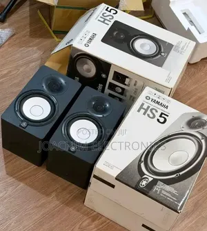 Yamaha Studio Mornitor Speaker Hs5