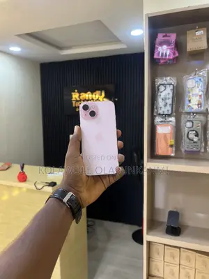 Apple iPhone 15 128 GB Pink