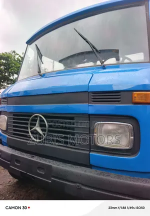 Mercedes 608 Pickup Long Chassis Diesell Engine/ 6 Tires and 6 Boat