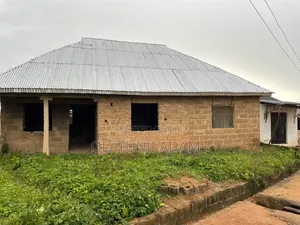 4bdrm Bungalow in Goshen, Osogbo for sale