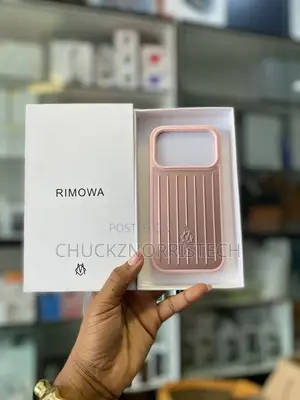 Rimowa Case 17 Pro Pink