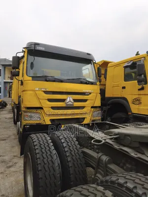 10 Tyre Howo Tipper
