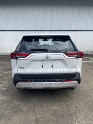 Toyota RAV4 2023 White