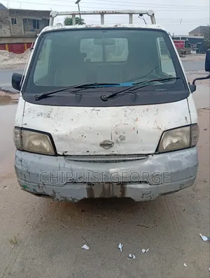 Nissan 100 2003 White