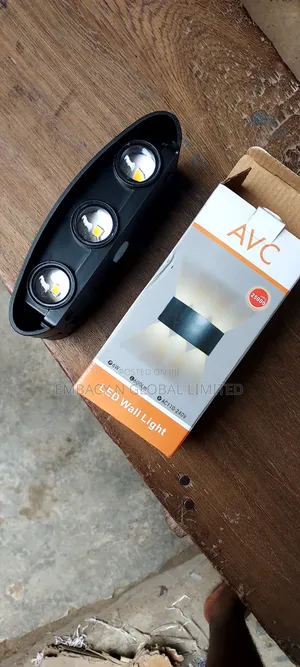 3eye Wall Light