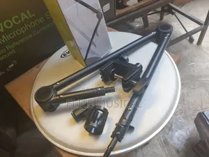 Gadget More Microphone Stand