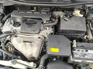 Toyota Camry SE 4dr Sedan (2.5L 4cyl 6A) 2013 Matt Black