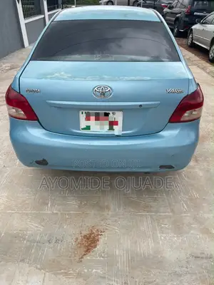 Toyota Yaris 2009 Blue