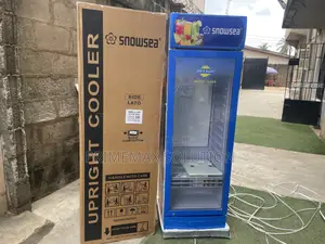 Snowsea 258L Showcase Beverage Cooler – Brand New