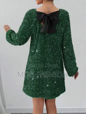 Stunning Women's Green Evening Gown –