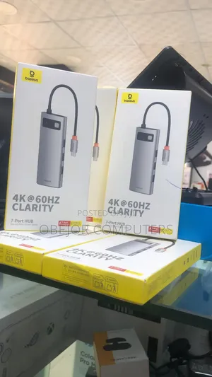 BASEUS 7 IN 1 at 60HZ CLARITY 7-Port HUB Metal Gleam Series