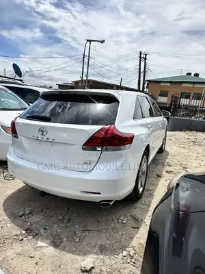 Toyota Venza XLE 2015 White