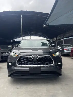Toyota Highlander 2022 Gray