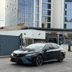 Toyota Camry XSE FWD (2.5L 4cyl 8AM) 2018 Black