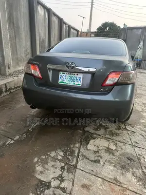 Toyota Camry 3.5 XLE 2008 Gray