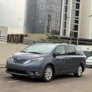 Toyota Sienna Limited Premium 7 Passenger (3.5L 6cyl 6A) 2016 Blue