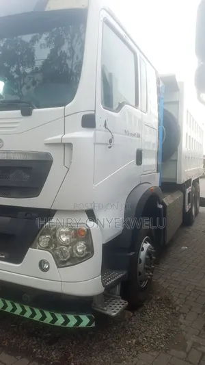 CNG Howo Tipper 8 Cylinders