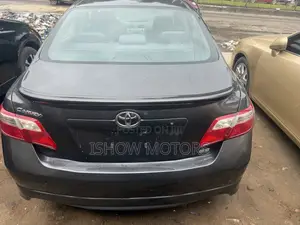 Toyota Camry SE V6 4dr Sedan (3.5L 6cyl 6AM) 2008 Gray