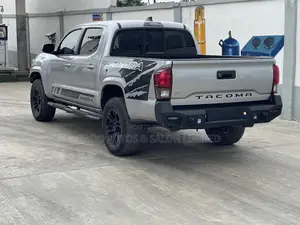 Toyota Tacoma 2022 Gray