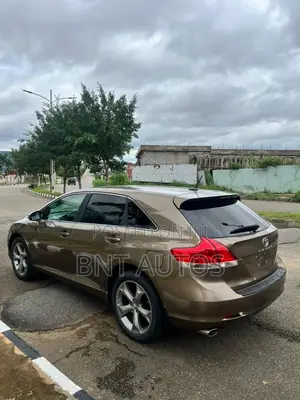 Toyota Venza LE 2012 Brown