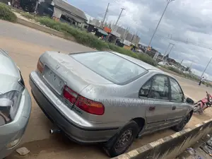 Honda Accord 1996 Silver