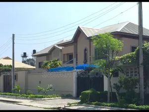 4bdrm Duplex in Lekki Phase 1 for sale