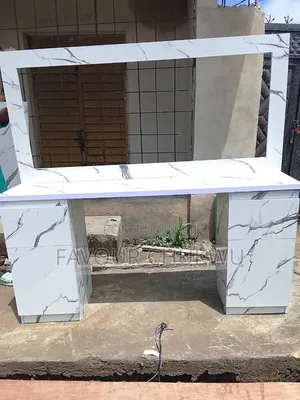 Salon Mirror Stand