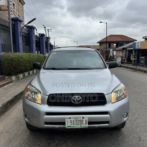 Toyota RAV4 2.0 VVT-i 2008 Silver