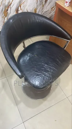 Saloon/Bar Stool Chair