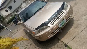 Toyota Camry 2002 Gold