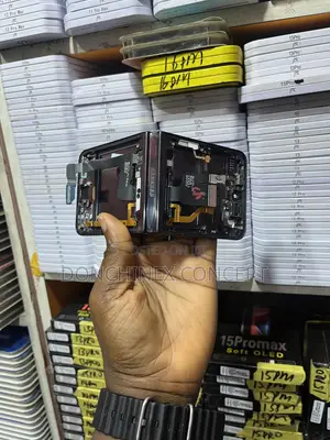 Flip 4 Screen