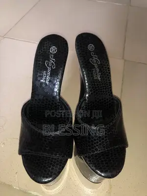 High Shoes