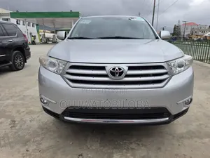Toyota Highlander 2012 Silver