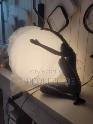 Humanoid Sculpture Moon Lamp