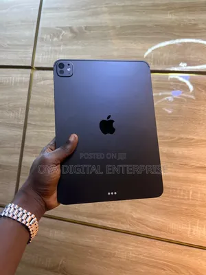 Apple iPad Pro 11 (2025) 512 GB Gray