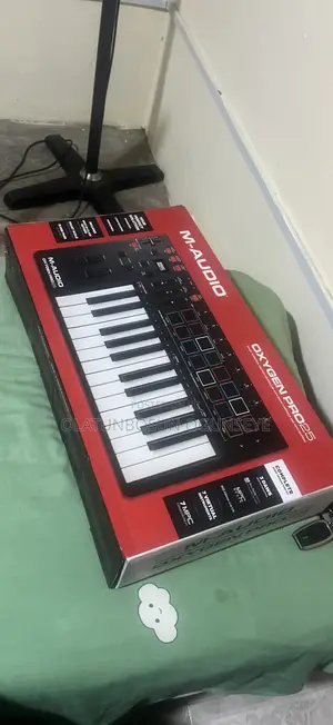 M-Audio Oxygen Pro 25 MIDI Keyboard Controller
