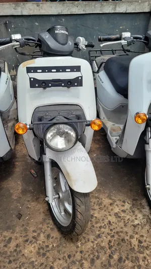Honda 2022 White