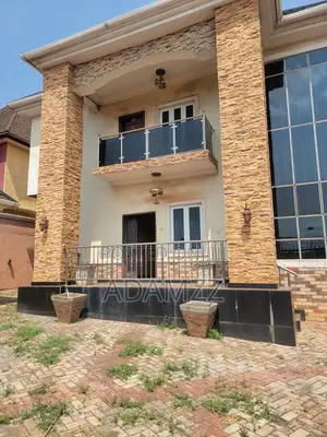4bdrm Duplex in Golf Estate, Enugu for sale