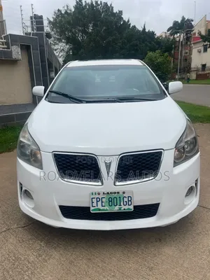 Pontiac Vibe 2010 White