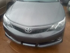 Toyota Camry 2014 Gray