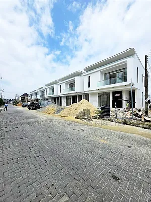 4bdrm Duplex in Royal Pine Estate, Chevron for sale