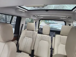 Land Rover Lr4 Base 4x4 2016 White