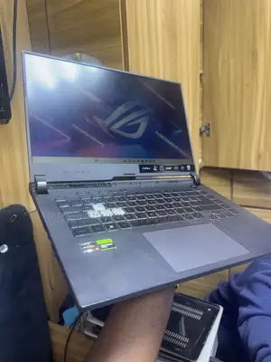 Laptop Asus ROG Strix G15 16GB AMD Ryzen 9 SSD 512GB