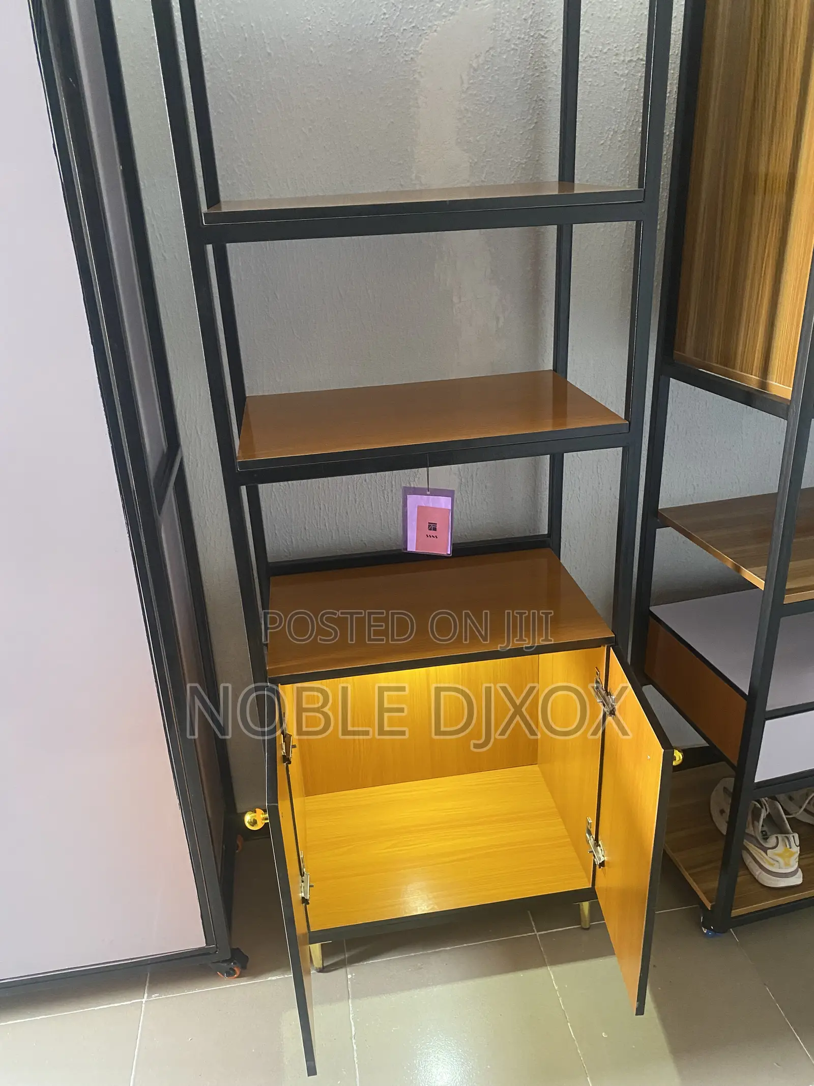 Everlasting Wardrobe