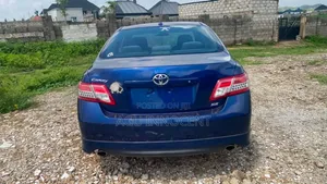 Toyota Camry 2011 Blue