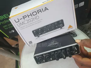 Professional Behringer U-Phoria UMC202HD Sound Card