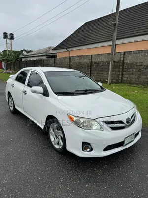 Toyota Corolla 2012 White