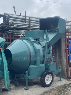 Self Load Concrete Mixer 560l